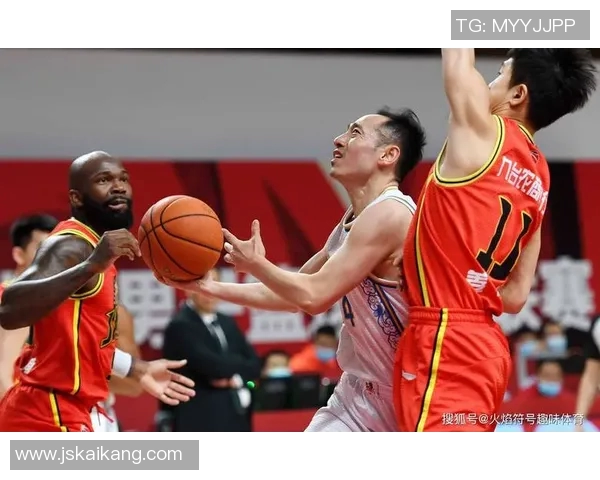 史鸿飞：从普通青年到科技创新领军人物的奋斗历程与启示